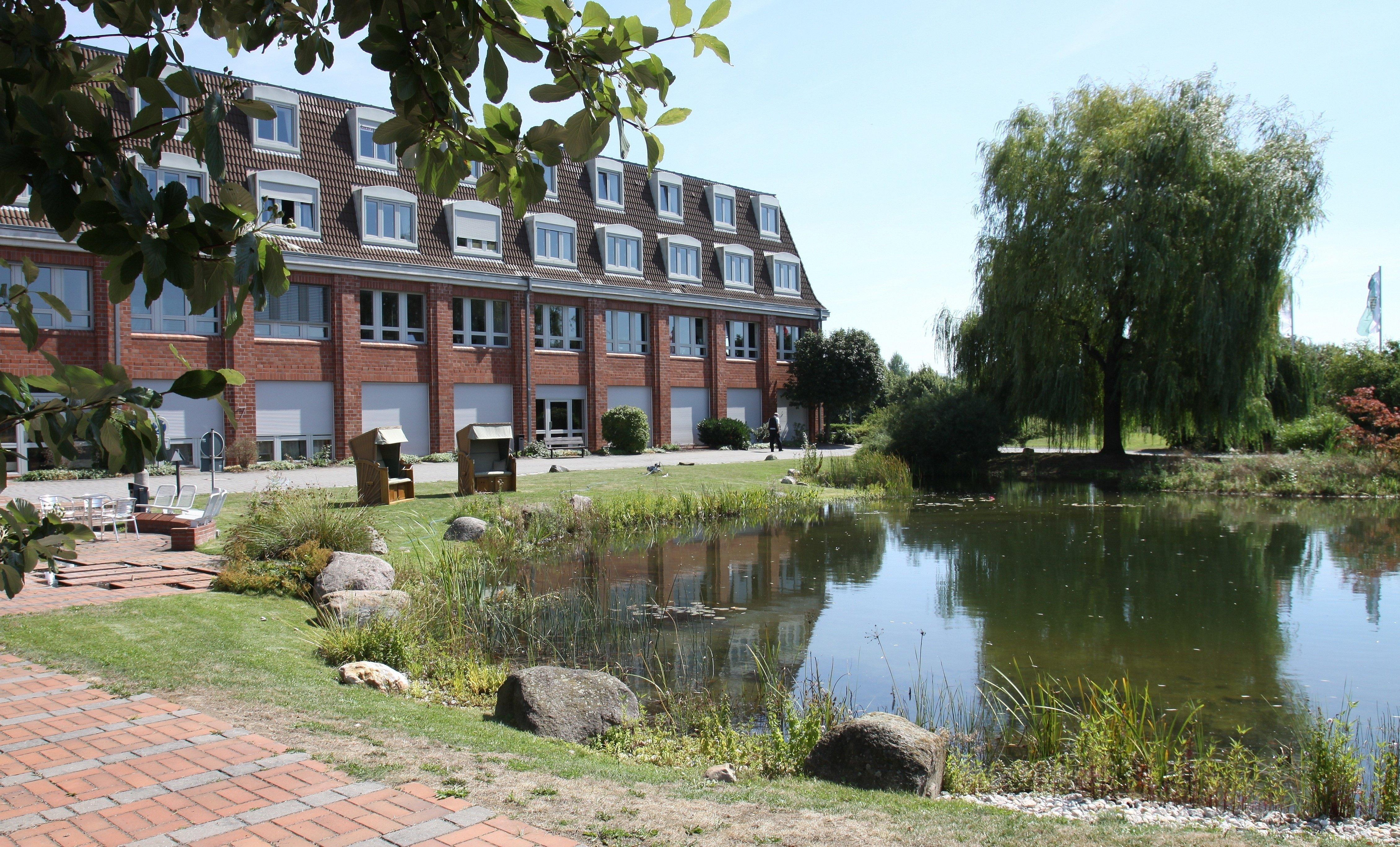 Willow Hotel Restaurant Koetschlitz Bagian luar foto